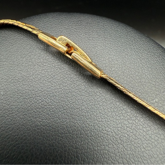 Vintage 1980s Majesty Collection V Shaped Elegant Gold Necklace with CZ Sparkle - Picture 15 of 17